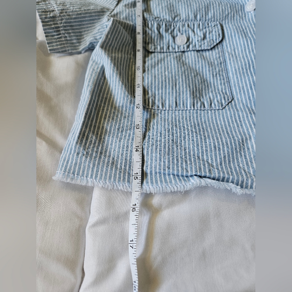 Dickies Women's Cropped Pinstripe Work Shirt - Size Small - Picture 4 of 9